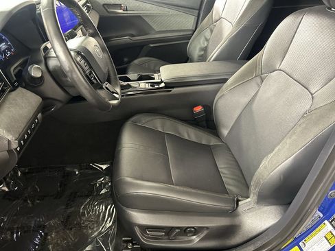 Used 2025 Toyota Camry XLE w/ Premium Plus Package FWD image 22