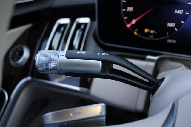 Certified 2022 Mercedes-Benz S 500 4MATIC image 8
