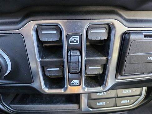 Used 2024 Jeep Wrangler Sahara w/ Safety Group image 32