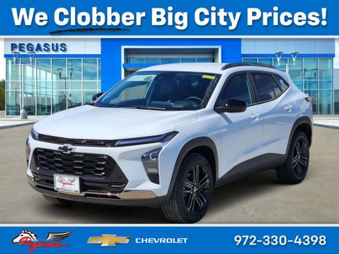 New 2026 Chevrolet Trax ACTIV w/ Driver Confidence Package image 2