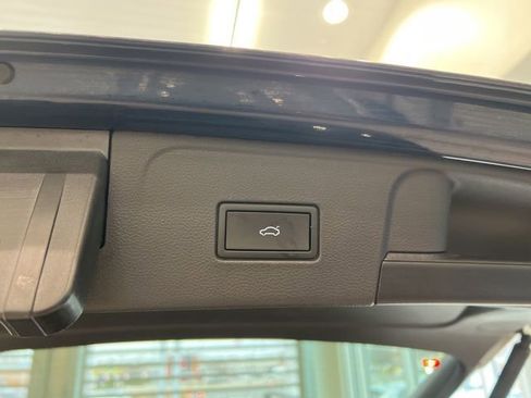Used 2021 Volkswagen Atlas SE AWD/4WD image 19