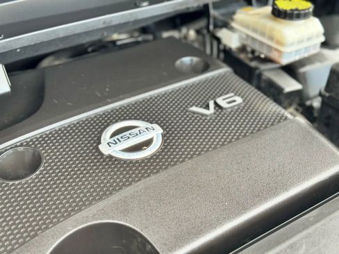 Used 2015 Nissan Pathfinder S image 27