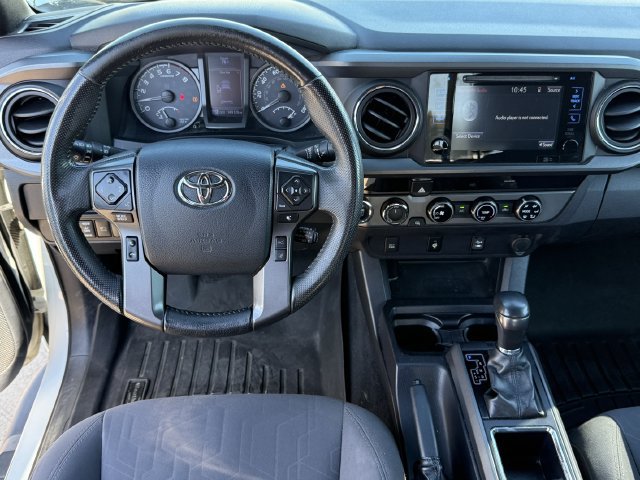 Used 2018 Toyota Tacoma TRD Sport AWD/4WD image 11