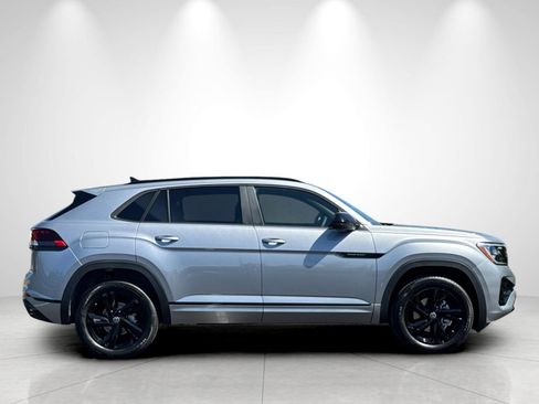 New 2026 Volkswagen Atlas Cross Sport SEL R-Line AWD/4WD image 6