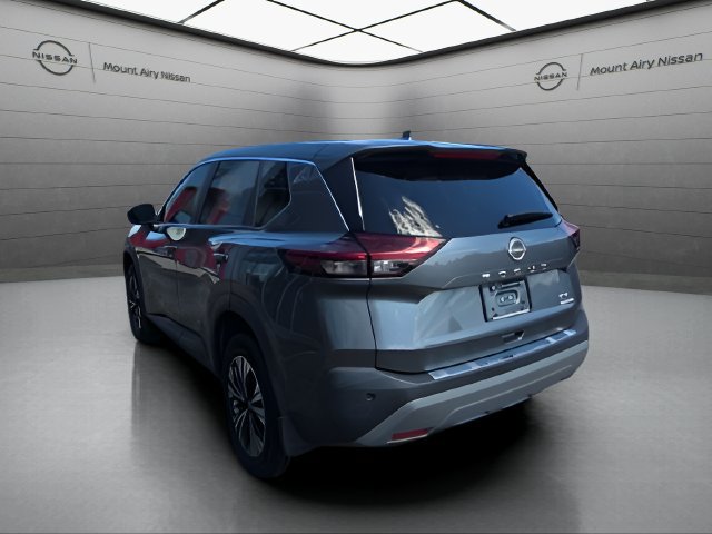 Used 2023 Nissan Rogue SV FWD image 5