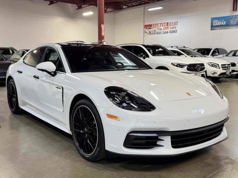 Used 2020 Porsche Panamera 4 image 3