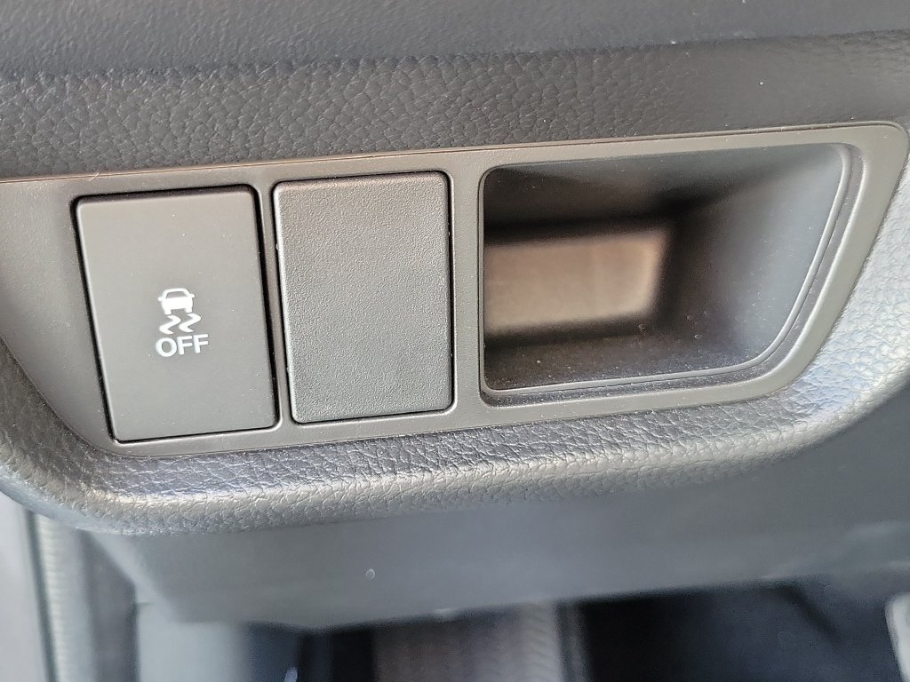 Used 2027 Honda HR-V LX image 19