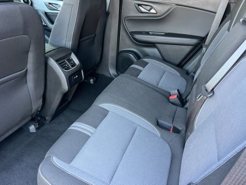 Used 2025 Chevrolet Blazer LT AWD/4WD image 12