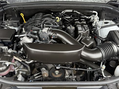 Used 2024 Dodge Durango GT w/ Blacktop Package RWD image 33