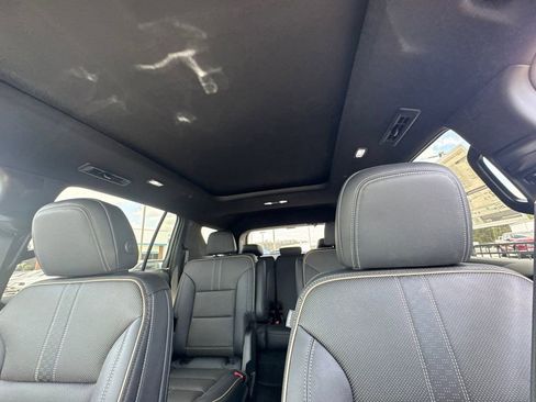 New 2026 Chevrolet Traverse High Country w/ LPO, Floor Liner Package FWD image 34