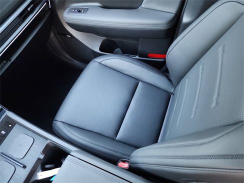 New 2025 Hyundai Santa Fe Calligraphy image 12