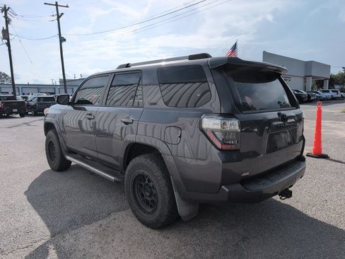 Used 2019 Toyota 4Runner SR5 Premium RWD image 6