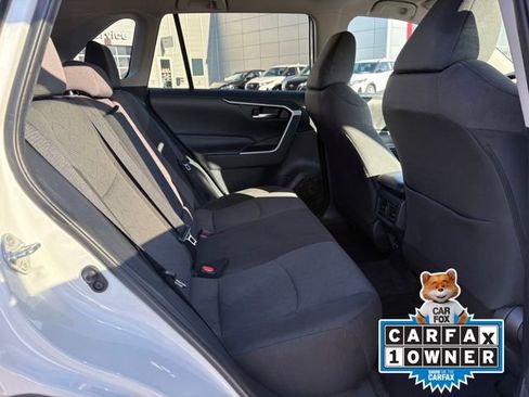 Used 2020 Toyota RAV4 XLE image 20