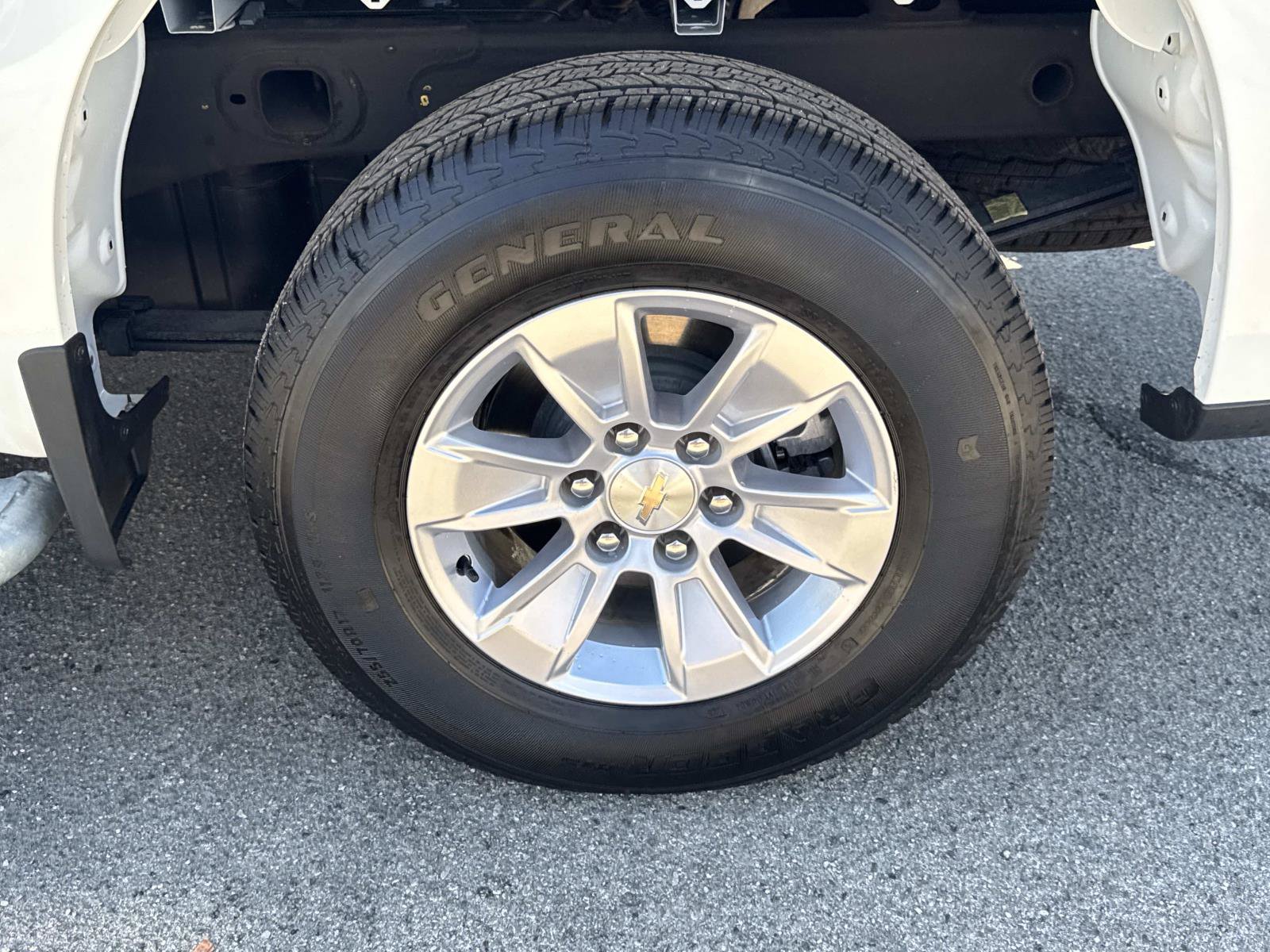 Used 2025 Chevrolet Silverado 1500 W/T RWD image 7