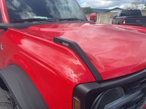 Used 2023 Ford Bronco Outer Banks AWD/4WD image 16
