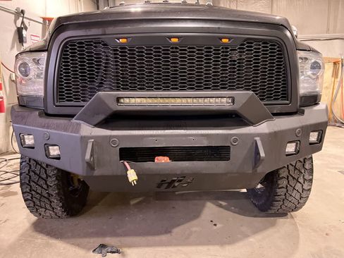 Used 2018 RAM 2500 Laramie image 29