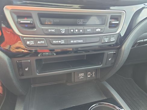 Used 2020 Honda Ridgeline Black Edition image 13