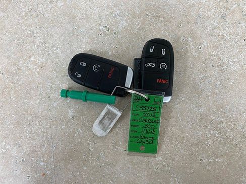 Used 2013 Chrysler 300 image 28