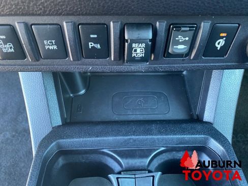 Used 2019 Toyota Tacoma TRD Pro AWD/4WD image 43
