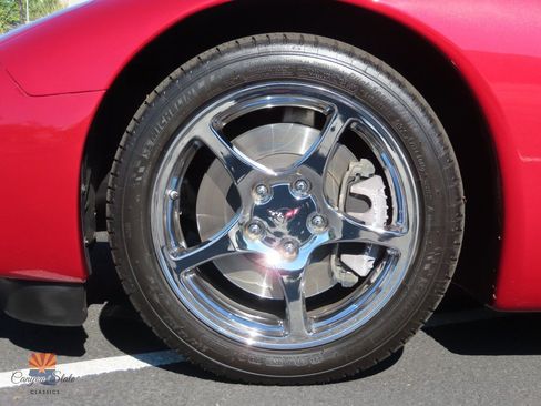 Used 2004 Chevrolet Corvette Convertible w/ Preferred Equipment Group image 17