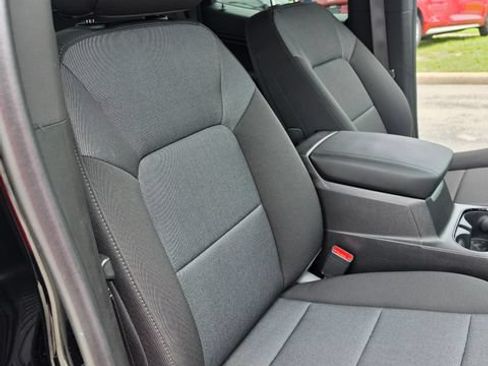 Used 2025 Chevrolet Colorado W/T RWD image 20