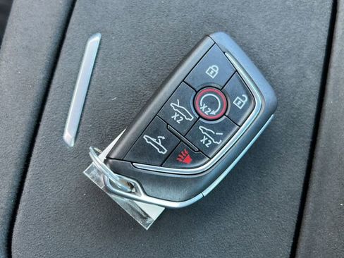 Used 2022 Chevrolet Corvette Stingray w/ Z51 Performance Package image 25