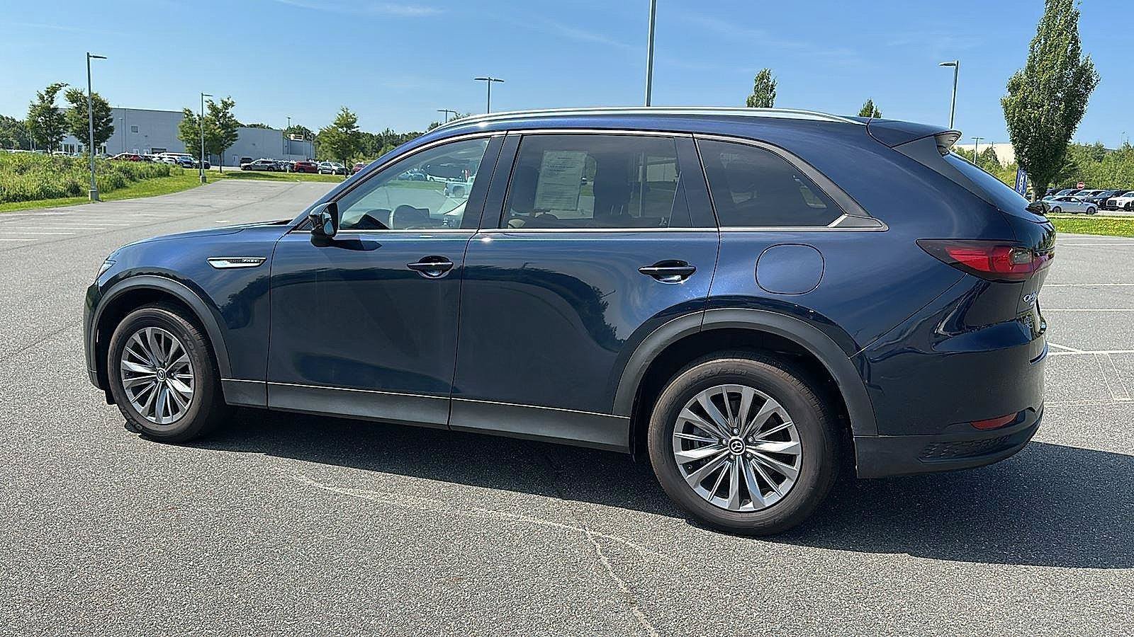 Used 2024 MAZDA CX-90 Plug-In Hybrid w/ Preferred AWD/4WD image 12