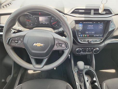 Used 2023 Chevrolet TrailBlazer LT w/ Convenience Package FWD image 22