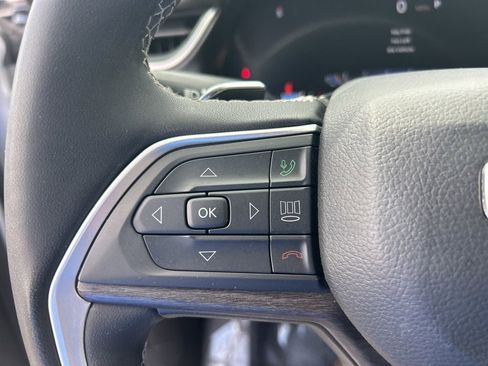 Used 2024 Jeep Grand Cherokee Limited w/ Black Appearance Package RWD image 46