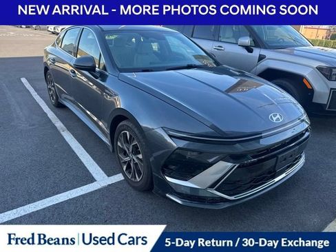 Used 2024 Hyundai Sonata SEL AWD/4WD image 2