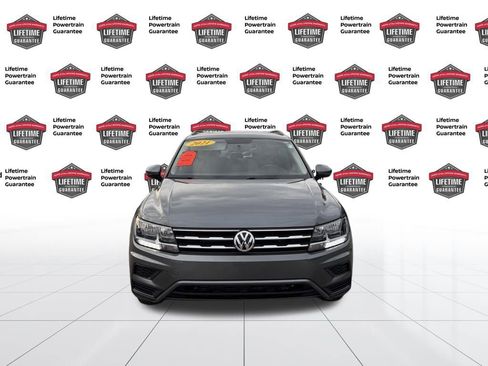 Used 2021 Volkswagen Tiguan S image 10