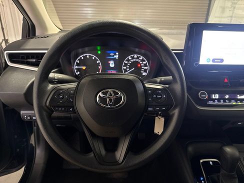Used 2024 Toyota Corolla LE FWD image 30