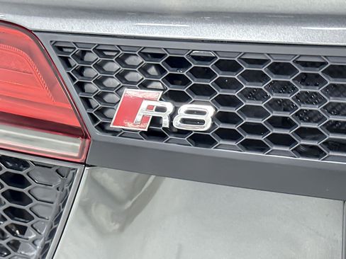 Used 2017 Audi R8 V10 AWD/4WD image 25