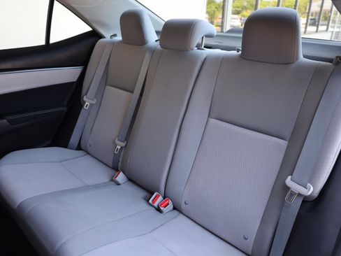 Used 2014 Toyota Corolla LE FWD image 21