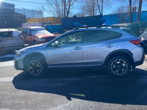 Used 2019 Subaru Crosstrek 2.0i Premium w/ Eyesight System image 3