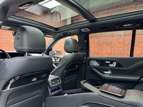 Certified 2023 Mercedes-Benz Maybach GLS 600 4MATIC image 26