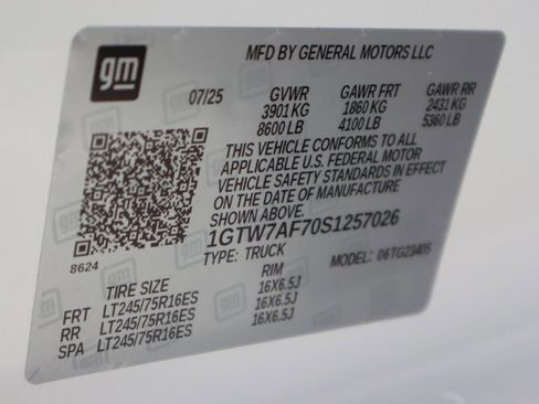 New 2025 GMC Savana 2500 w/ Driver Convenience Package image 16