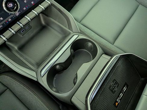 New 2026 GMC Terrain AT4 w/ Convenience Package III image 27