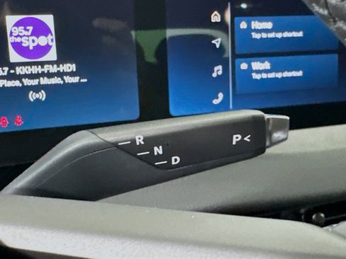 Used 2024 Lucid Air Touring image 25