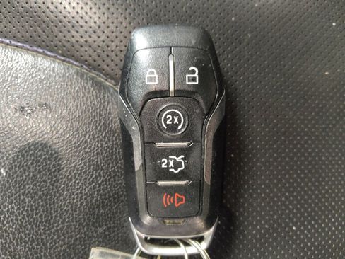 Used 2014 Ford Fusion Titanium image 32