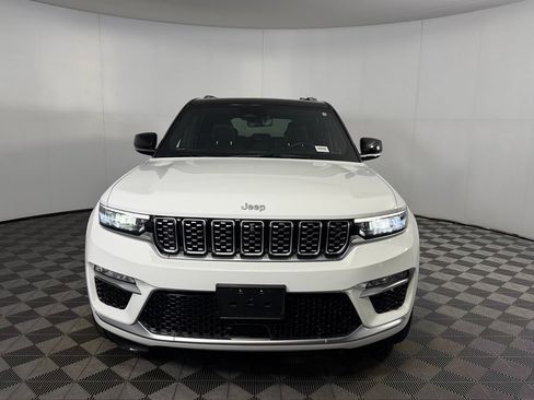 Certified 2023 Jeep Grand Cherokee Summit AWD/4WD image 4