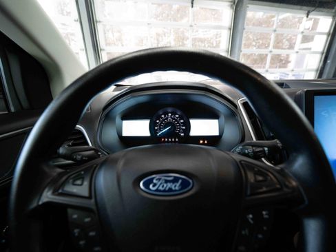 Used 2023 Ford Edge SE w/ Black Appearance Package image 15