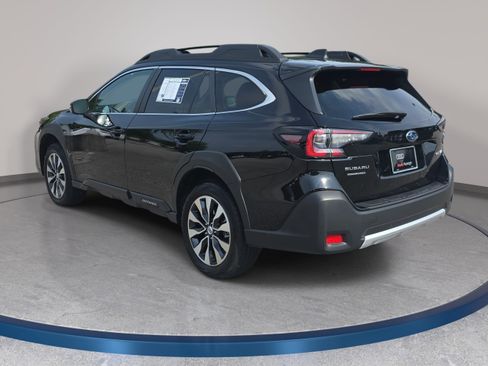 Used 2025 Subaru Outback Limited AWD/4WD image 8