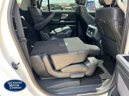 New 2026 Ford Expedition Max Platinum w/ Driver's Package AWD/4WD image 32
