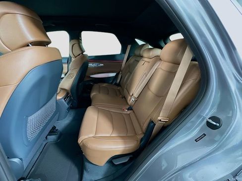 New 2026 Genesis GV70 2.5T Advanced image 17