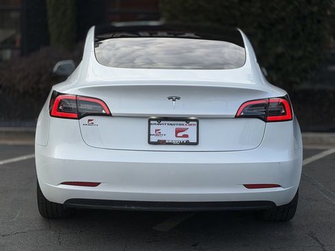 Used 2022 Tesla Model 3 Standard Range image 14