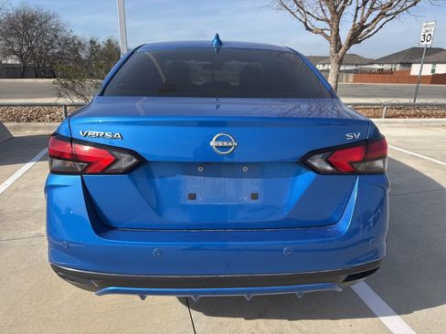 Used 2024 Nissan Versa SV w/ Trunk Package image 4