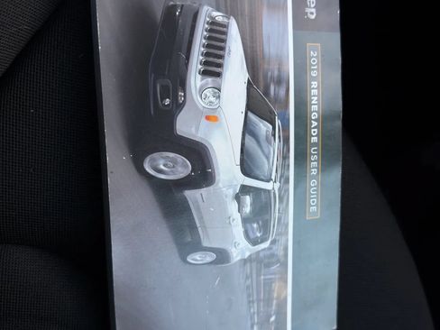 Used 2019 Jeep Renegade Latitude w/ Safety & Security Group II FWD image 34