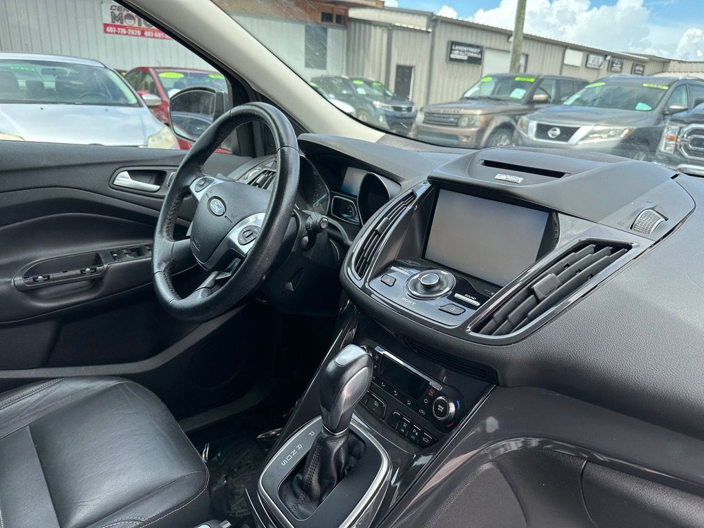 Used 2014 Ford Escape Titanium w/ Equipment Group 401A FWD image 8