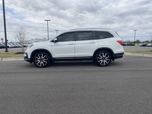 Certified 2022 Honda Pilot Touring image 2